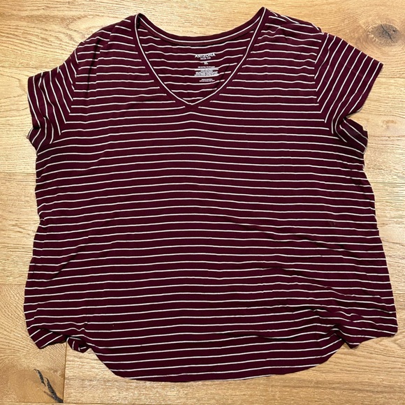 Burgundy and white stripped t-shirt - Picture 1 of 2